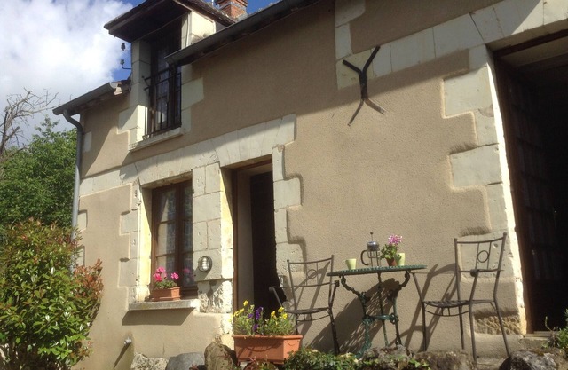 La Vieille Ferme, a farmhouse Gite by the River Creuse