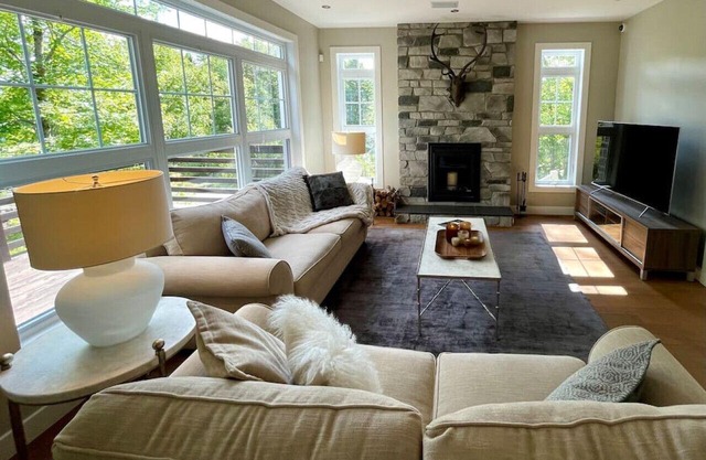 Lac-Beauport Luxury House - Outdoors & Resort Town