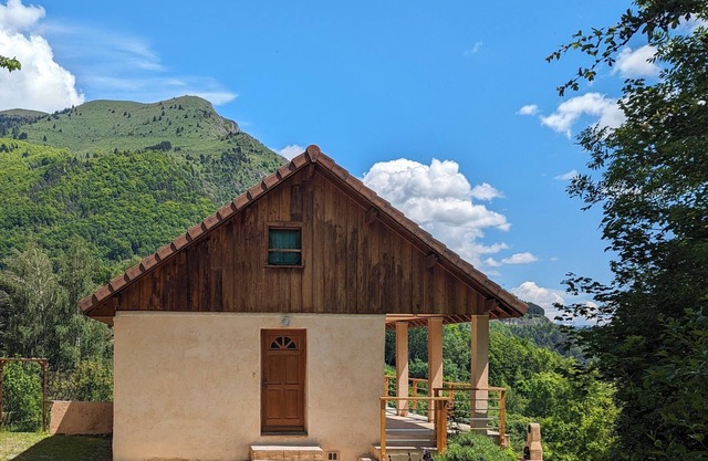 Lac du Sautet (38). Vacation home - close to the Ecrins park.