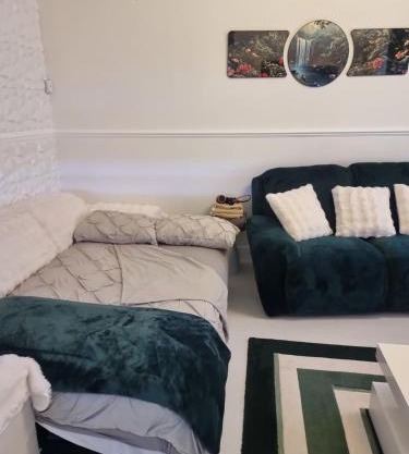 Lackco's Dulux Room for Royals