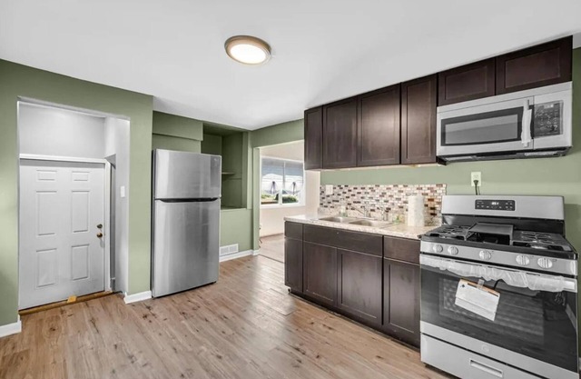 Ladies Lap of Luxory