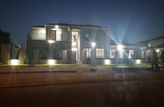 Lady D Exclusive Abode