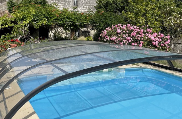 Laid Back Luxury in a Stunning Village, Walking Distance to Restaurants
