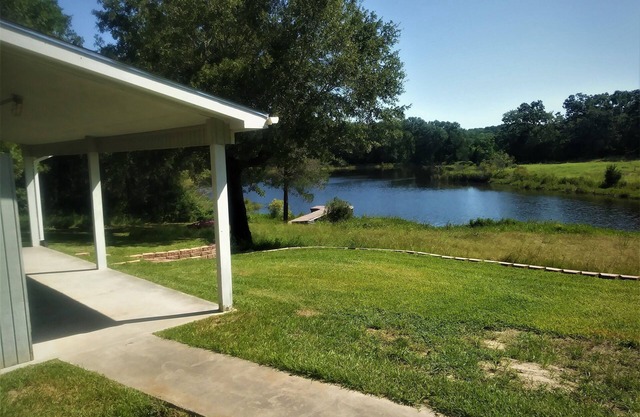 Lake cabin at B2 Ranch