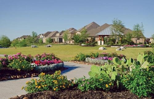 Lake Cypress Villa