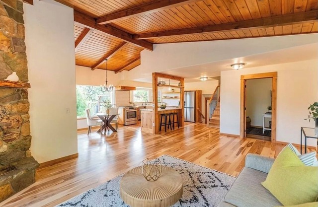 Lake Front bright home with office, wood stove and sauna