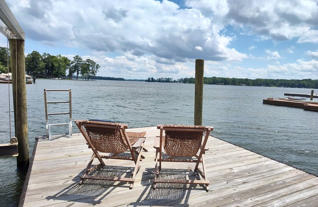 Lake Home with Pool Table, Dock, Kayaks, Fire Pits, Ice Maker