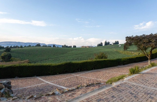 Lake House in Tota