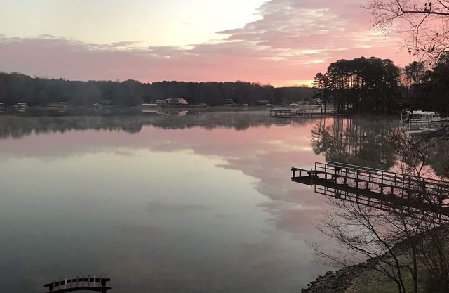 Lake Norman Private Retreat- lakefront