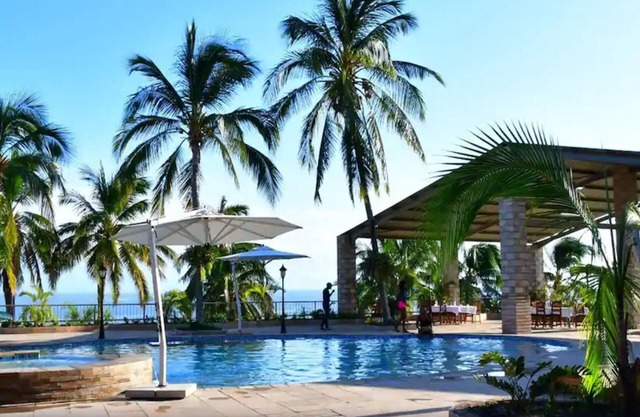 Lake Safari Lodge