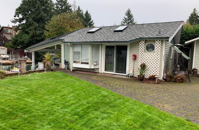 Lake Tapps Bungalow