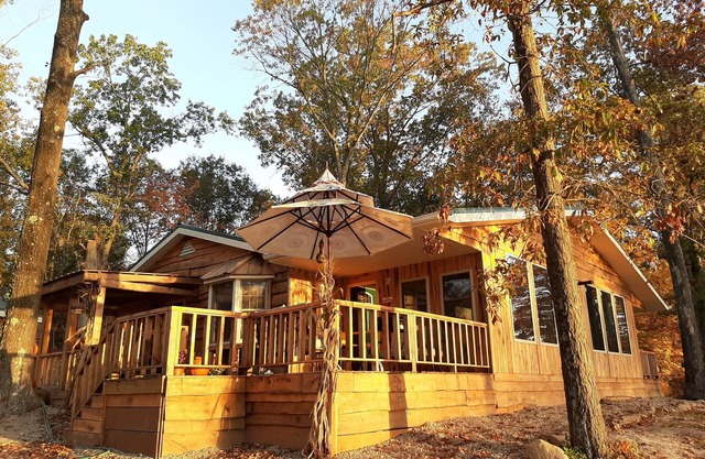 Lake View Cabin