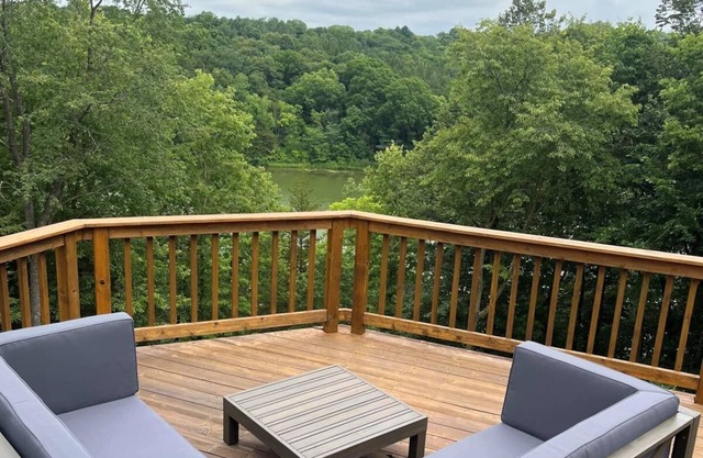 Lake views! Hot tub! Family & pet friendly!