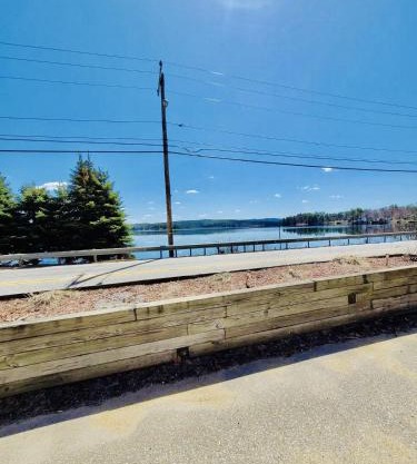 Lake Winnisquam 1 Bedroom Condo with Lake Views