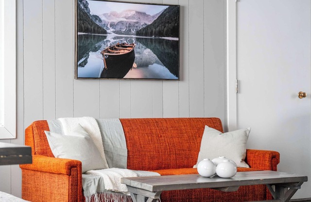 Lakefront Cabin Cozy Retreat 5Beds TV + Wifi