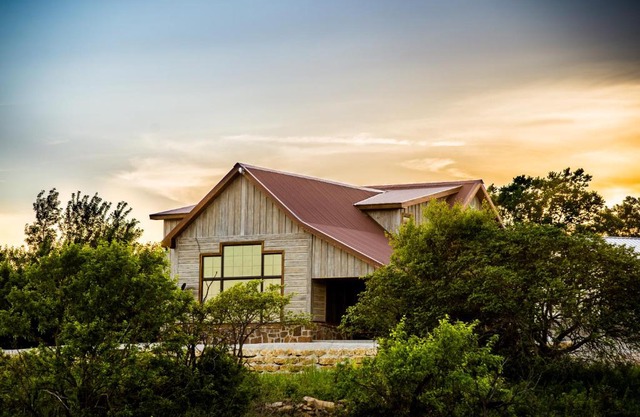 Lakefront Cedar Vale Lodge with Private Boat Dock!