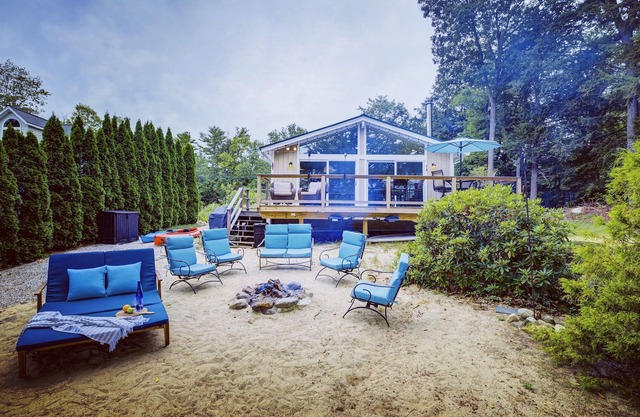 Lakefront Chalet/Kayaks/Family-friendly/Stunning Views