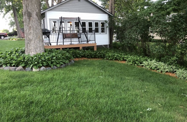 Lakefront Cottage 2 min to downtown