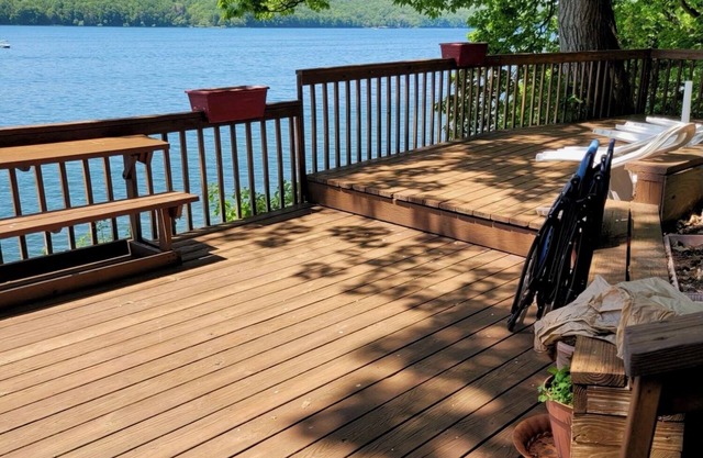 Lakefront Cottage in a small Cove on the Eastside of Owasco Lake