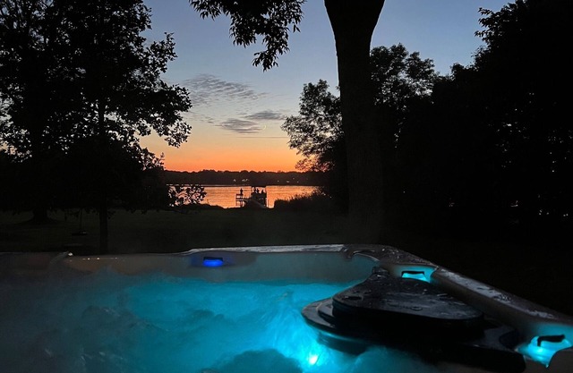 Lakefront Getaway: Hot Tub, Firepit & Fireplaces! 3 Bedroom Home by RedAwning