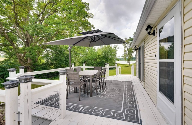 Lakefront Getaway w/Dock & Yard in Reading!