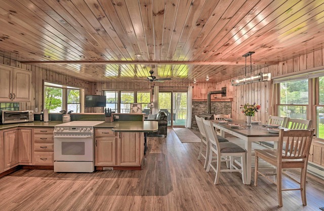 Lakefront Gloversville Home w/Beach + Dock!