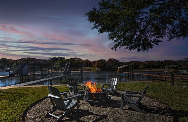 Lakefront Home w/Dock in Mabank: Near Golfing!
