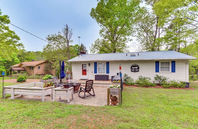 Lakefront Leasburg Home w/Dock & Views!