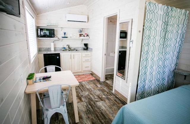 Lakefront Property Studio with Private Porch #38 at Long Cove Resort