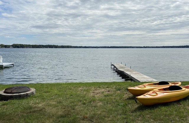 Lakefront Retreat