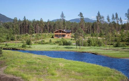 Lakehouse - 14p - With Sauna & By the Water