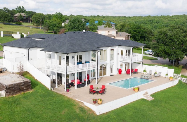 Lakehouse with private pool