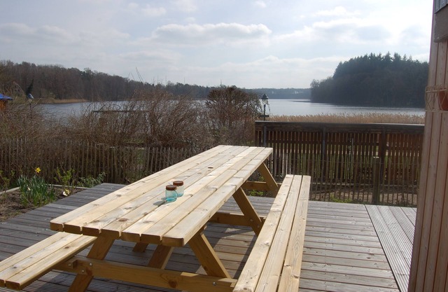 Lakeside 1 dream apartment direct lakeside location lakeside terrace bathing lake biosphere wifi