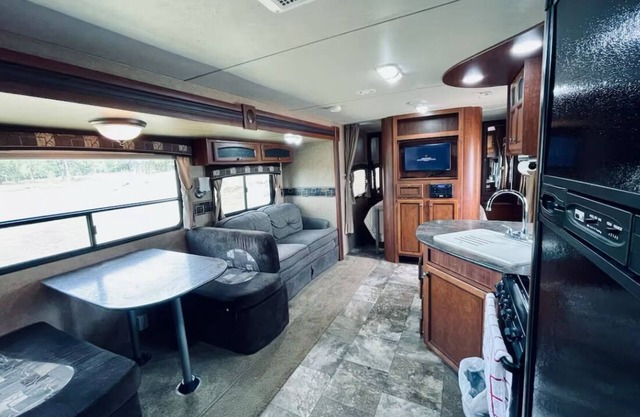 Lakeside Camper that Sleeps 8!