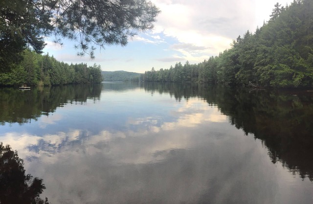 Lakeside retreat for your Maine adventure!