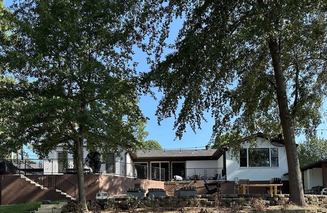 Lakeside Retreat on Lake Gladewater