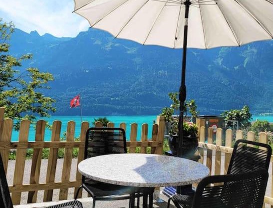 Lakeview Basement Apartment near Interlaken