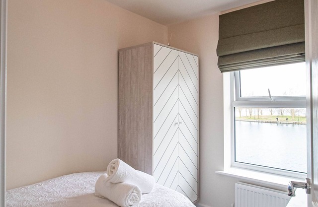 Lakeview stay is a 4 bedroom luxury house which sleeps 7 guests with lake view