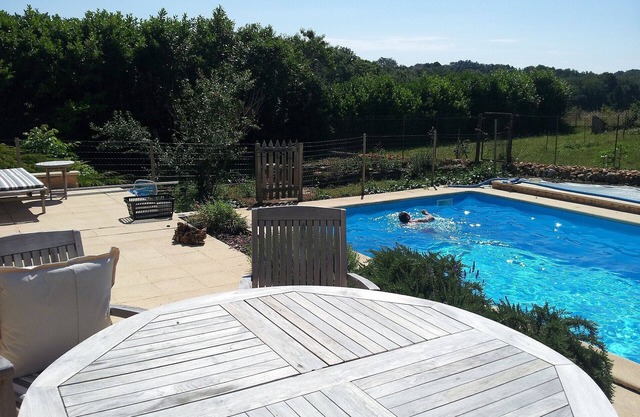 Lamourlanquais.Eu Gite With Large Pool. 2 Bedroom 4 Person Sitting Room Kitchen