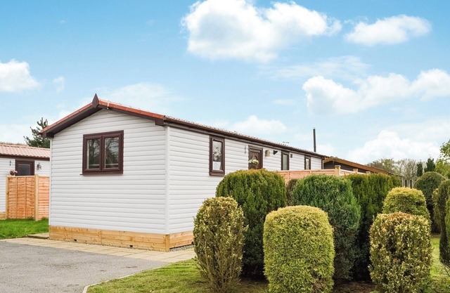 Lanburnum Lodge - UK47076