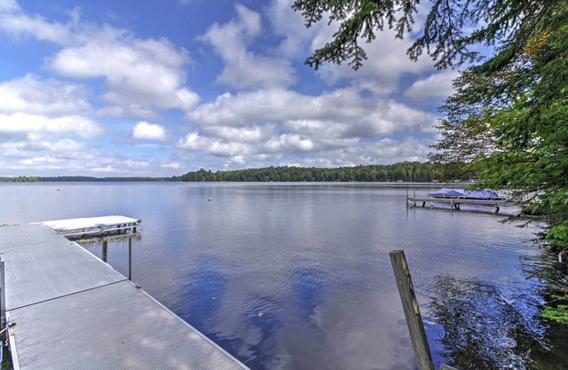 Land O' Lakes Hideaway w/Boat Dock & Lake Views!