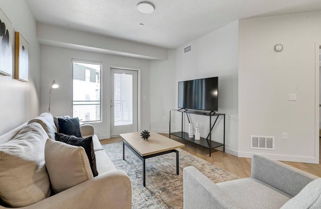 Landing | Amazing 1BD, Gym, Game Room