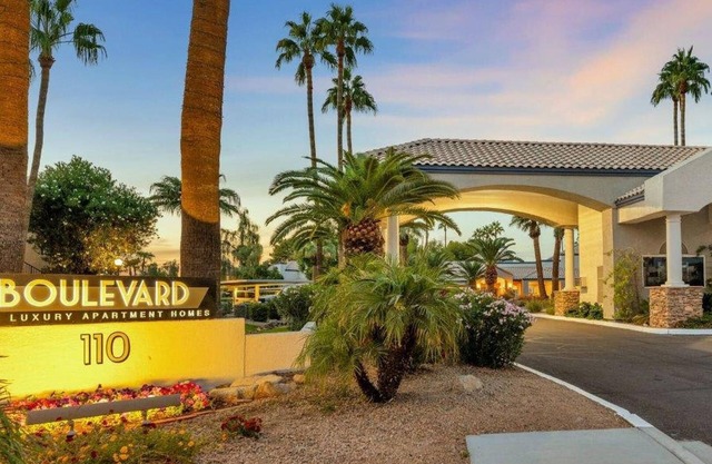 Landing at Boulders at Lookout Mountain - 2 Bed.