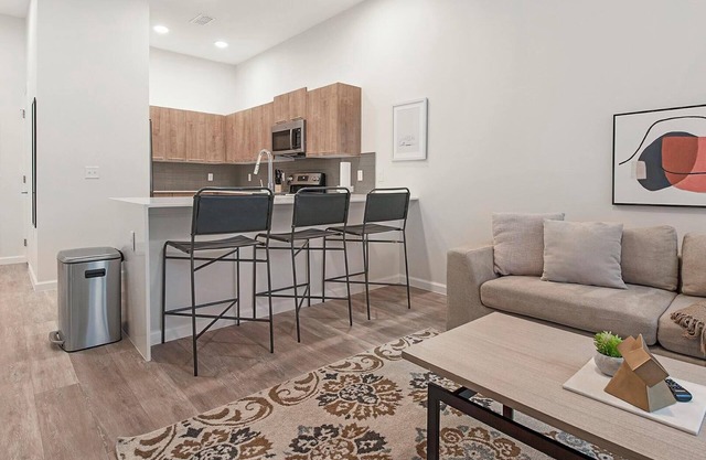 Landing at Deseo Grande - 1 Bedroom in Southwes.