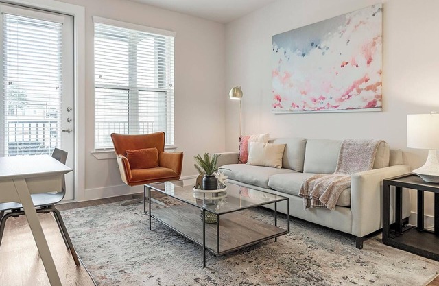 Landing at La Tierna - 1 Bedroom in Northwest Side