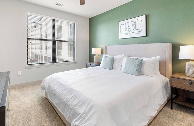 Landing at Vanguard - 2 Bedrooms in Newberry