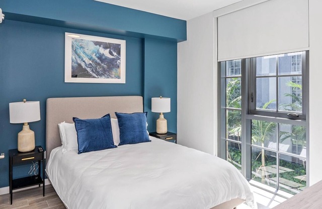 Landing | Modern 1BD, Gym, Pool