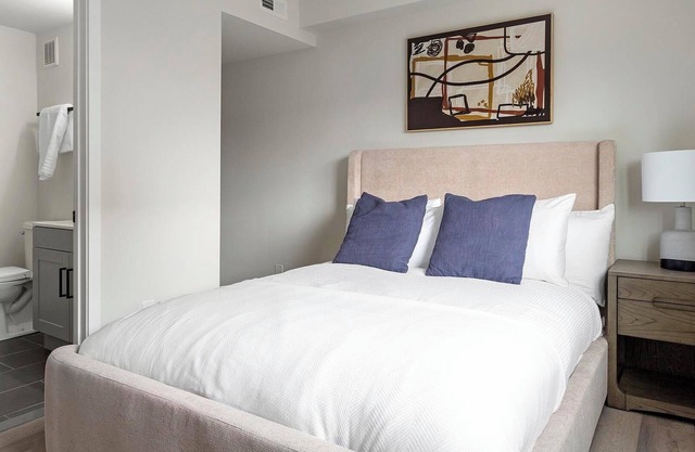 Landing | Modern 2BD, Clubhouse, Gym