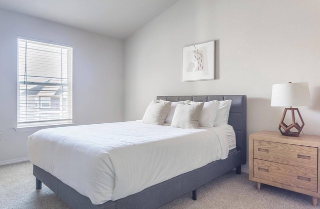 Landing | Stylish 1BD, Courtyard, Pool