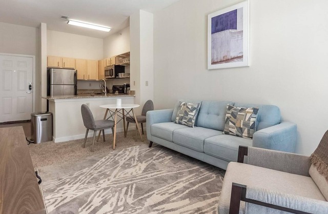 Landing | Stylish 1BD, Pool, Gym